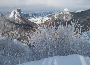 Randonnée hivernales sur les sommets des volcans d'auvergne